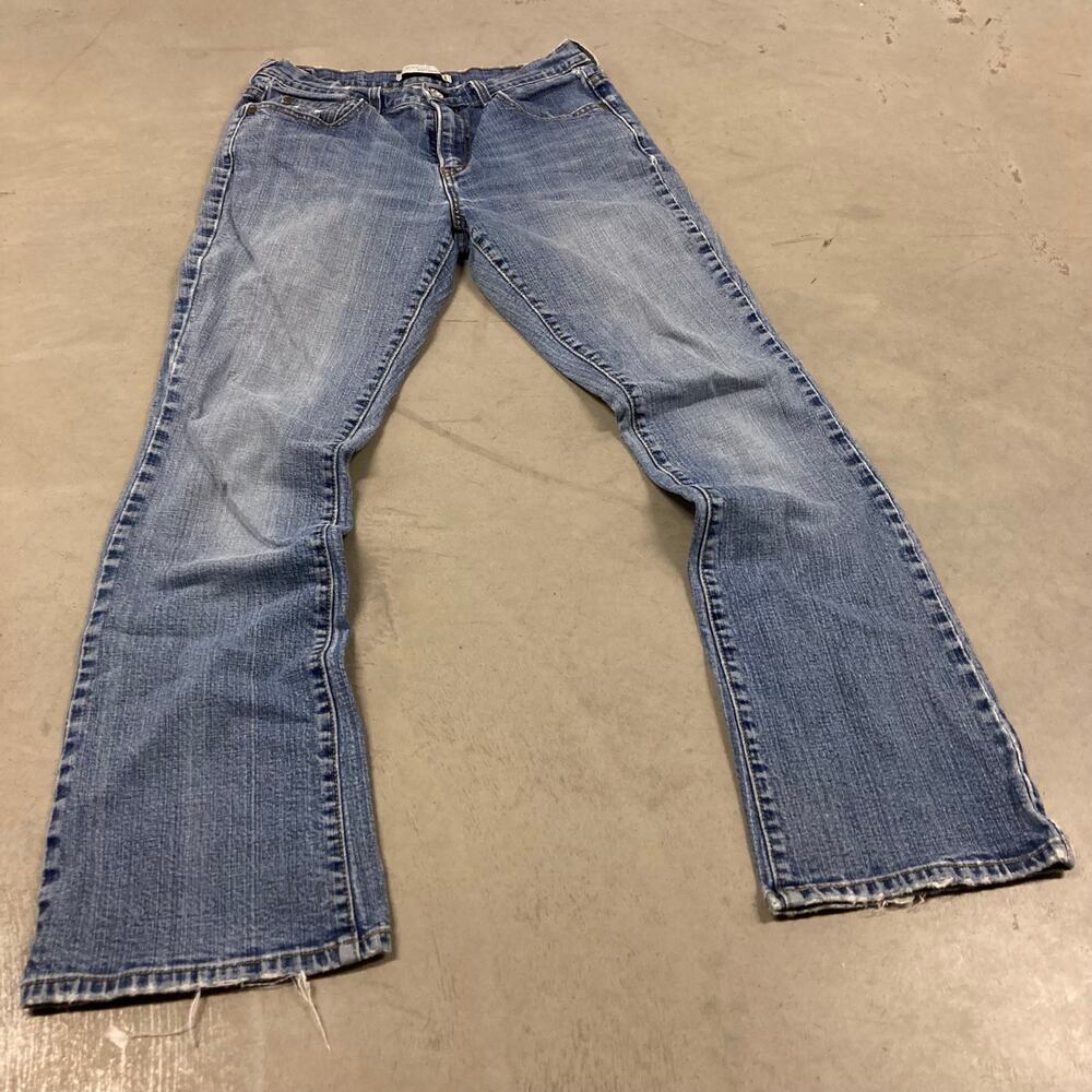 Y2K Levi’s low rise bootcut jeans 29x30